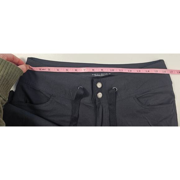 Columbia 10 SHORT PETITE black hiking pants convertible packable omni shield EUC - Picture 4 of 6